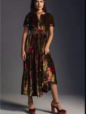 Anthropologie Somerset Boho Floral Velvet Maxi Dress in Olive and Burgundy (S)